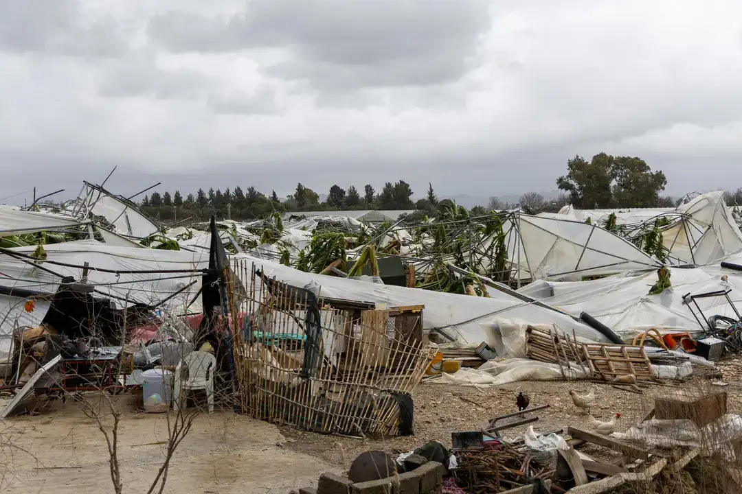 Manavgat’ın 3 Mahallesinde Hortum Felaketi: 1 Yaralı 3